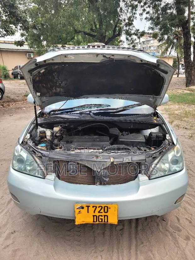 Toyota Harrier 2005 Blue