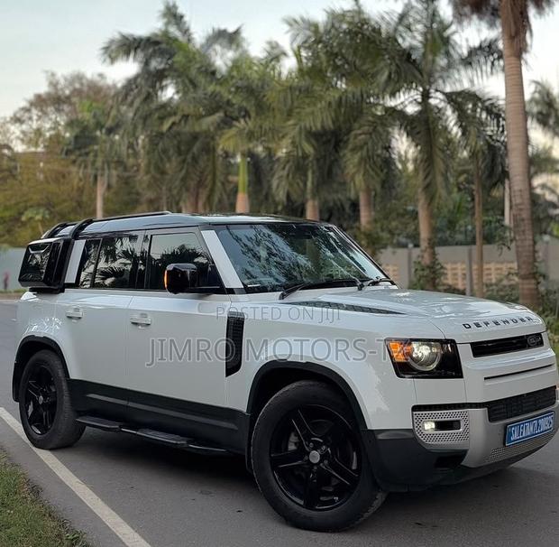 Land Rover Defender 2021 White