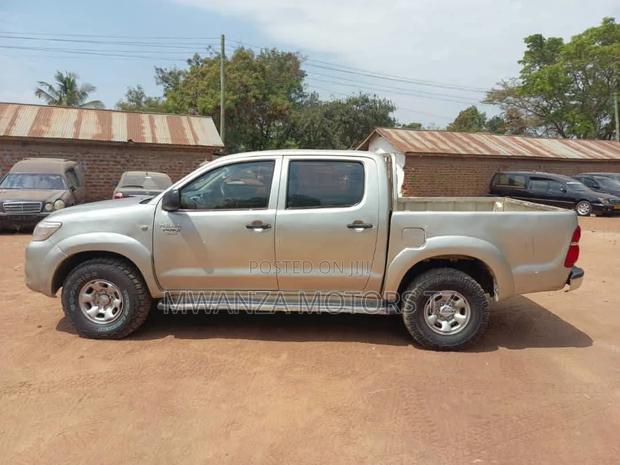 Toyota Hilux 2017 Silver