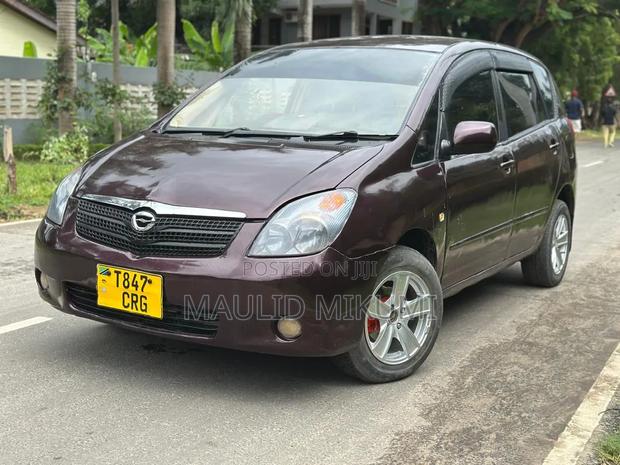 Toyota Corolla Spacio 2004 Maroon