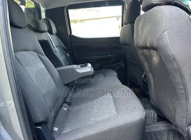 Ford Ranger Wildtrak 2024 Gray