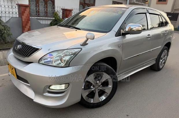 Toyota Harrier 2005 Silver