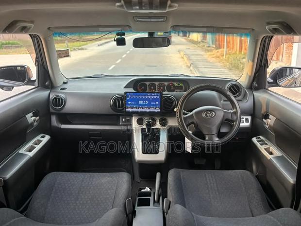 Toyota Corolla Rumion 2009 Black