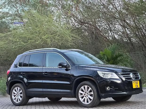 Volkswagen Tiguan 2009 Black