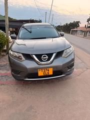 Nissan X-Trail 2014 Gray for sale