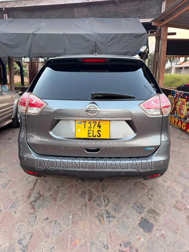 Nissan X-Trail 2014 Gray