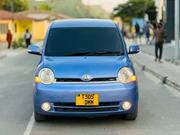 Toyota Sienta 2005 Blue for sale