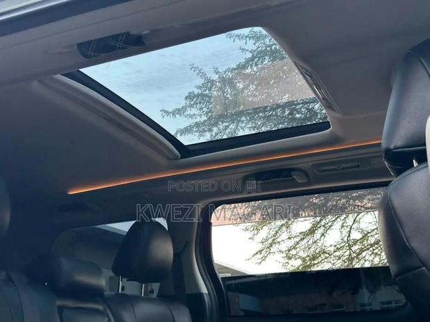 Toyota Alphard 2009 White