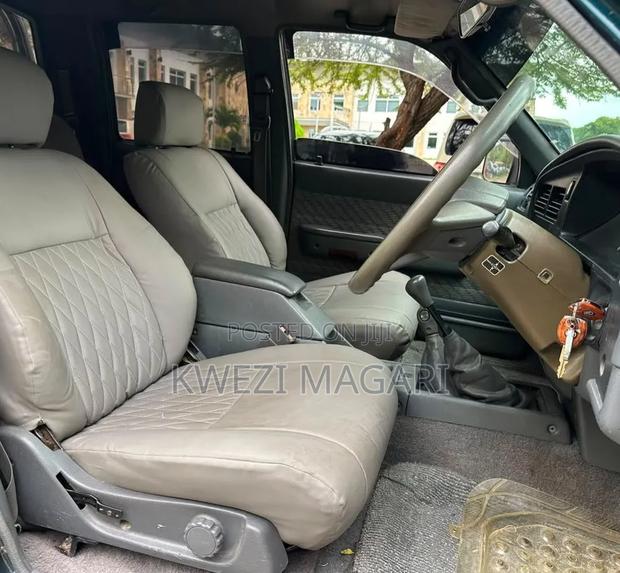 Toyota Hilux 1999 Green