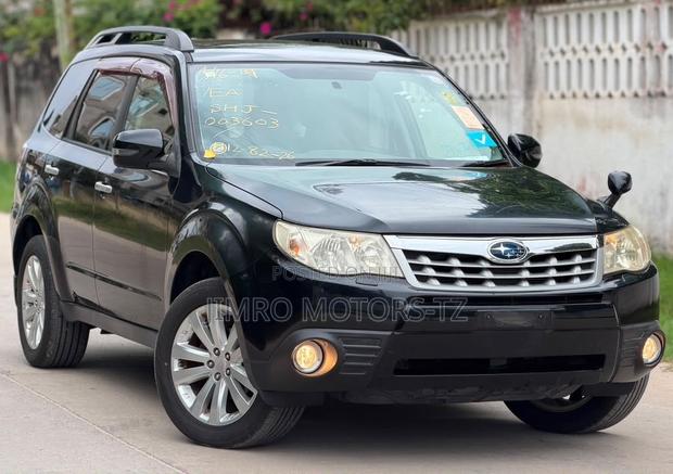 Subaru Forester 2010 Black