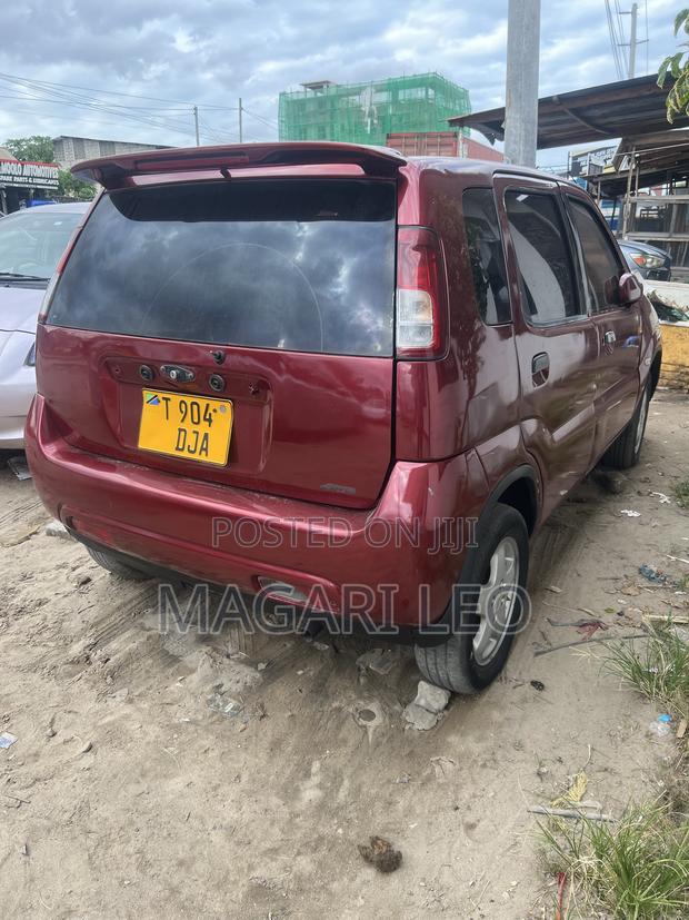 Suzuki Swift 2003 Red