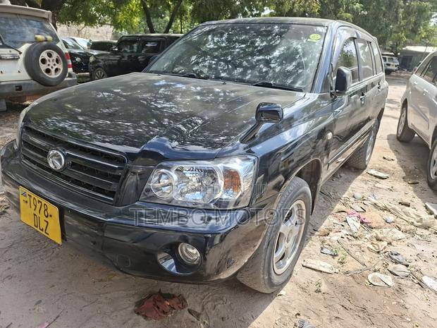 Toyota Kluger 2004 Black