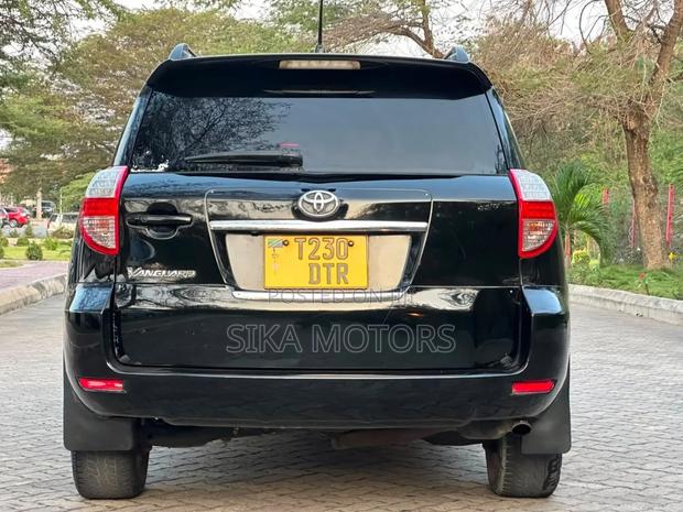 Toyota Vanguard 2009 Black