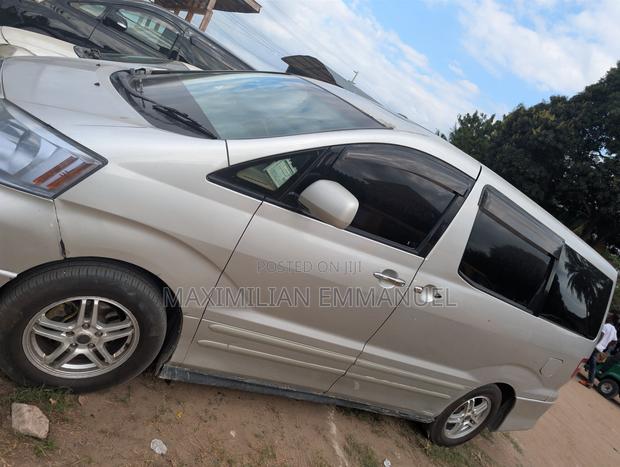 Toyota Alphard 2007 Gray