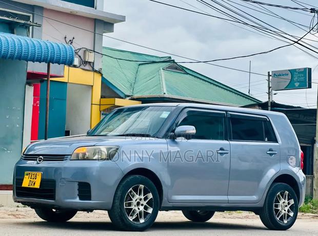 Toyota Corolla Rumion 2008 Gray