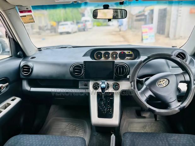 Toyota Corolla Rumion 2008 Silver