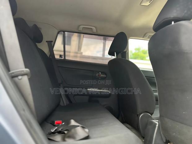 Toyota Corolla Rumion 2008 Silver