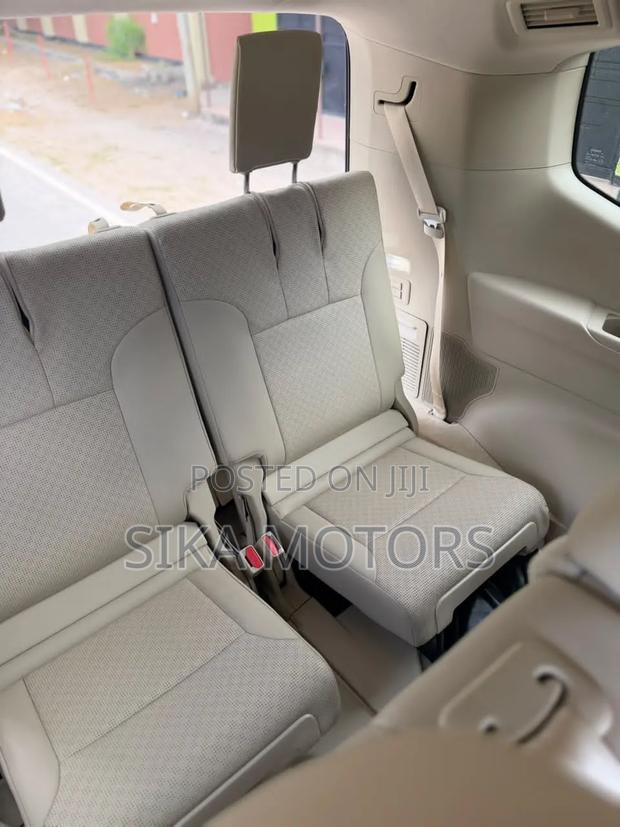Toyota Land Cruiser 2024 White