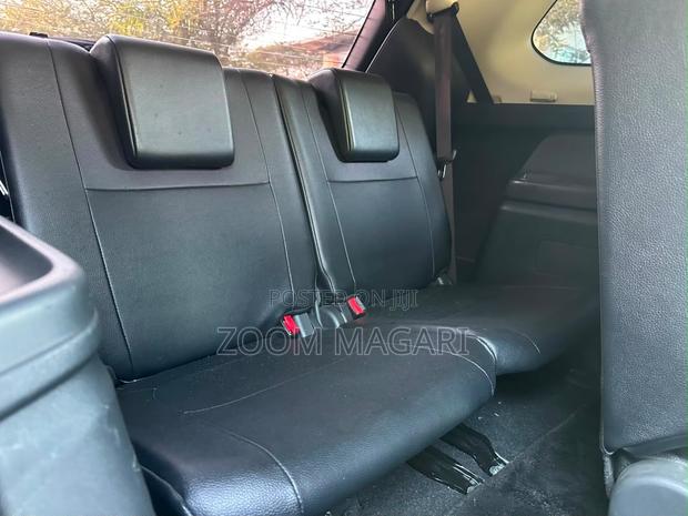 Toyota Ipsum 2003 Black