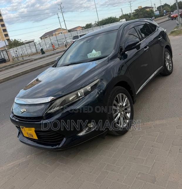 Toyota Harrier 2016 Black