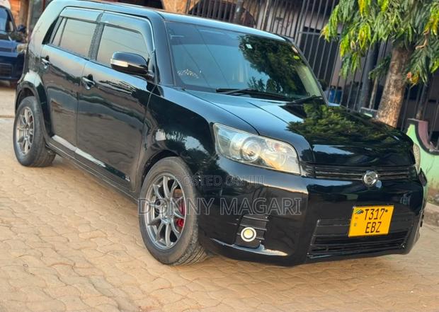 Toyota Corolla Rumion 2009 Black