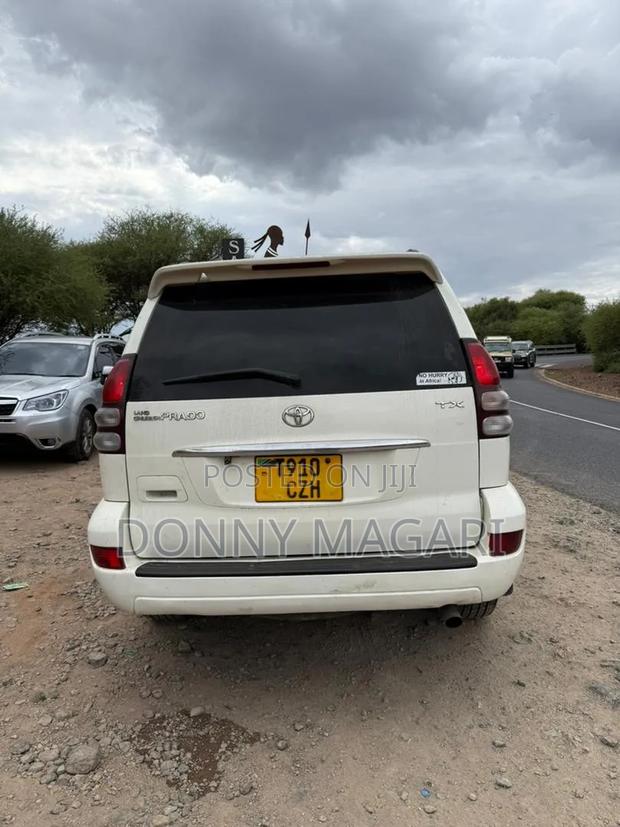 Toyota Land Cruiser Prado 2007 White
