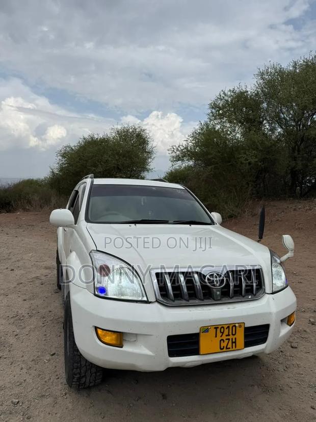 Toyota Land Cruiser Prado 2007 White