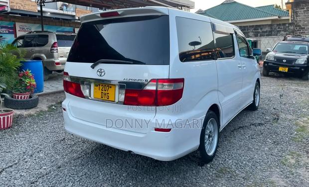 Toyota Alphard 2004 White
