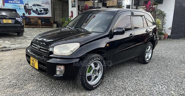 Toyota RAV4 2.0 2005 Black