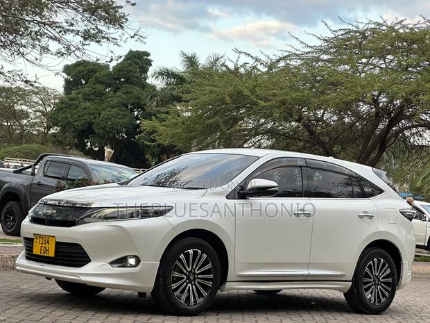 Toyota Harrier 2016 White