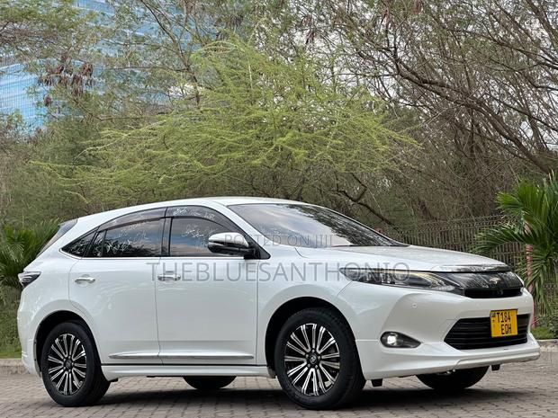 Toyota Harrier 2016 White