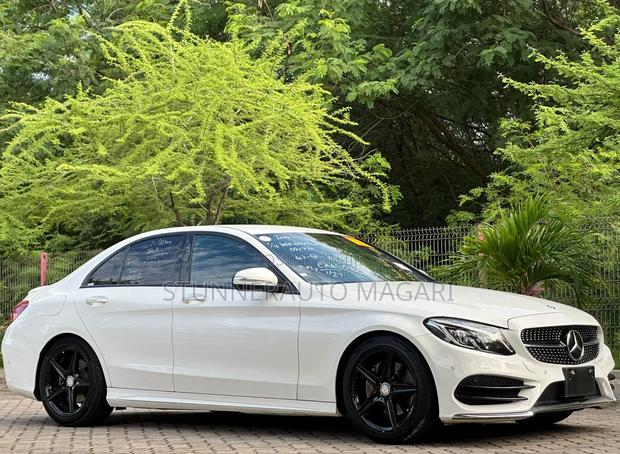 Mercedes-Benz C-Class 2014 Pearl