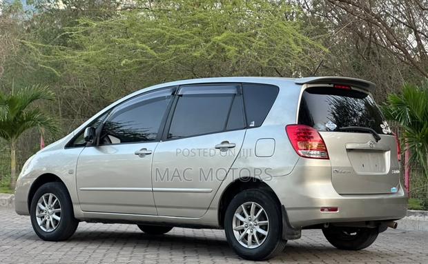 Toyota Corolla Spacio 2005 Silver