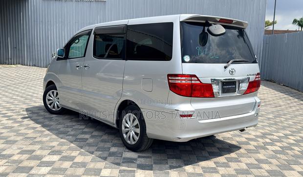 Toyota Alphard 2003 Silver