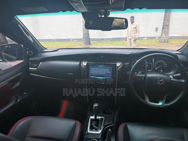 Toyota Fortuner 2.8 D AWD 2021 Black