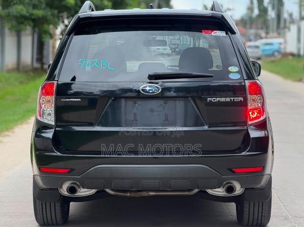 Subaru Forester 2010 Black