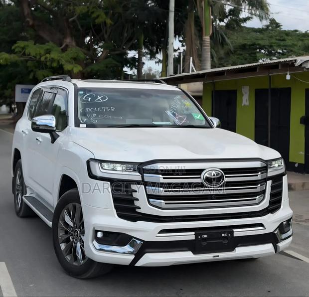 New Toyota Land Cruiser 2025 White