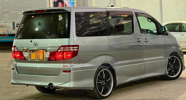 Toyota Alphard 2007 Silver