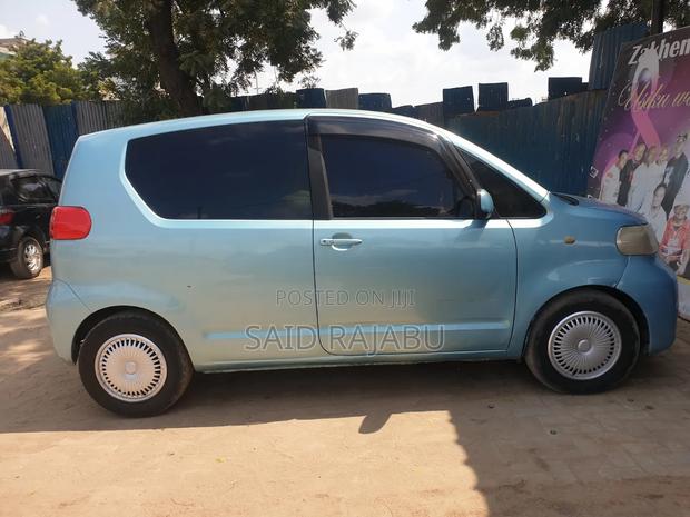 Toyota Porte 2008 Blue