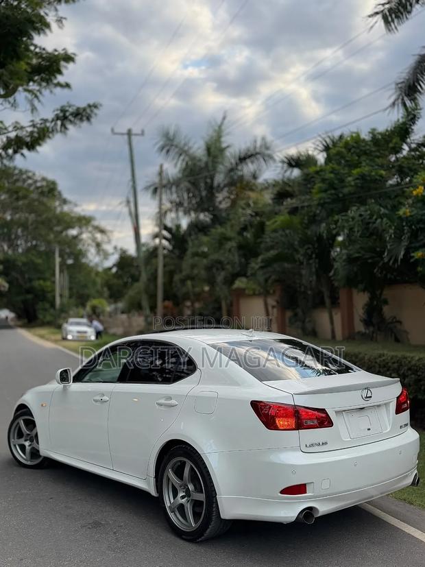 Lexus IS 2009 White