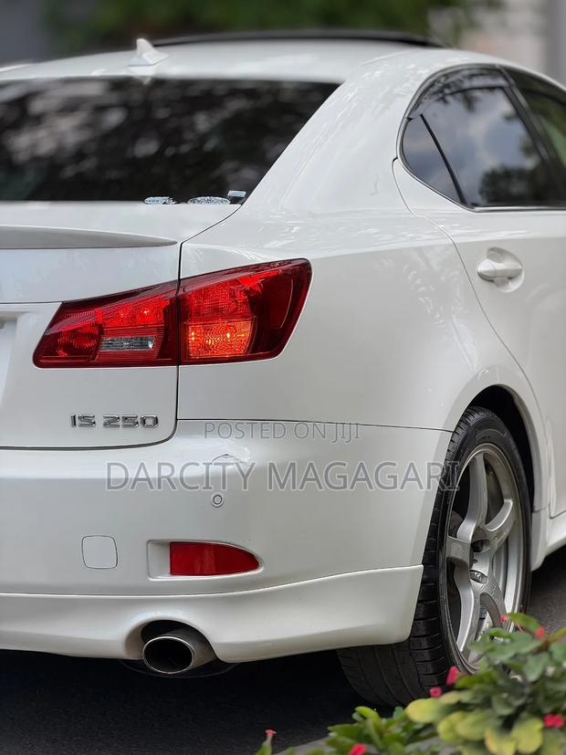 Lexus IS 2009 White
