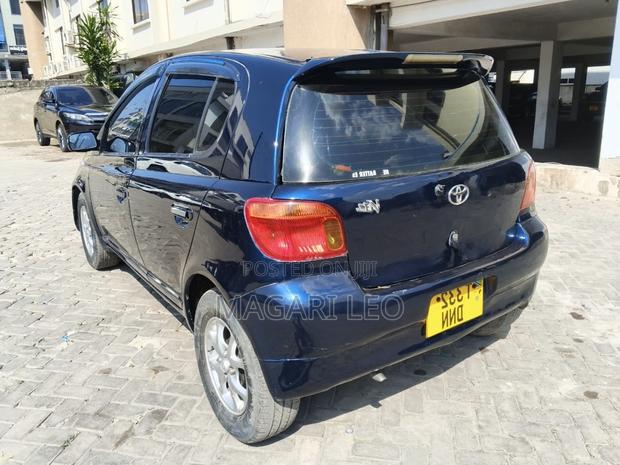 Toyota Vitz 1.0 FWD 3dr 2002 Blue