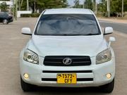 Toyota RAV4 180 2006 White for sale