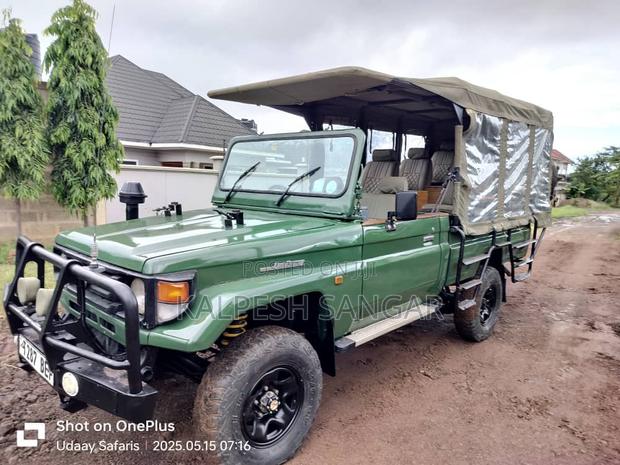 Toyota Land Cruiser 79 Series 2002 Green