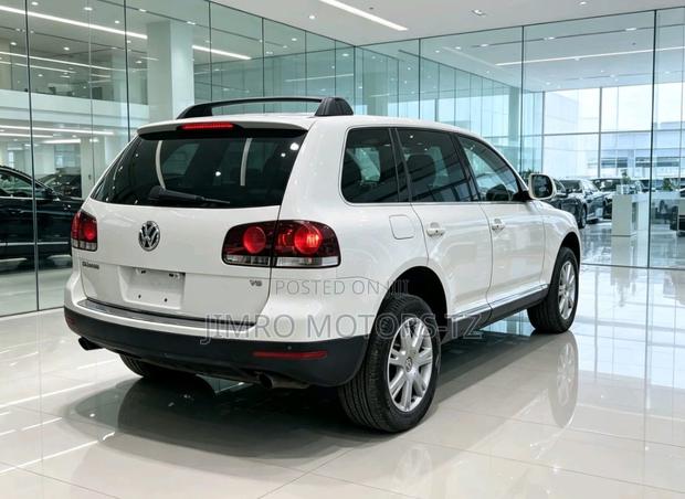 Volkswagen Touareg 2009 White