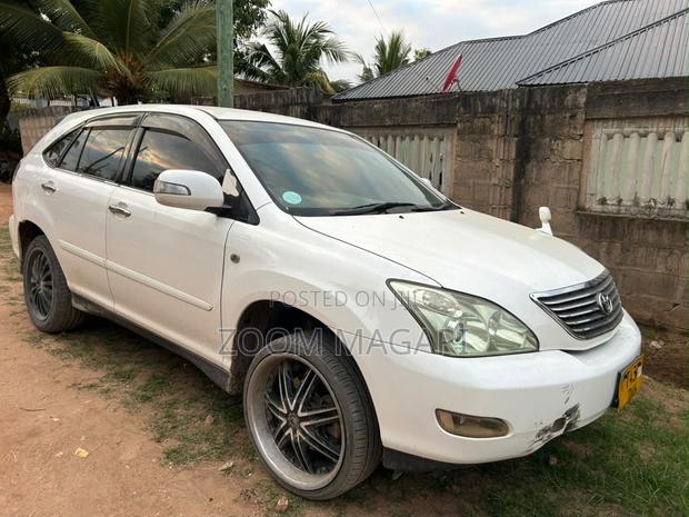 Toyota Harrier 2004 Pearl