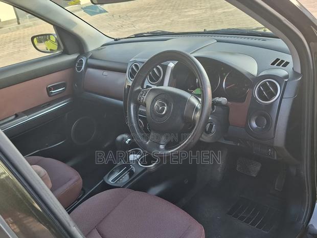 Mazda Verisa 2009 Black