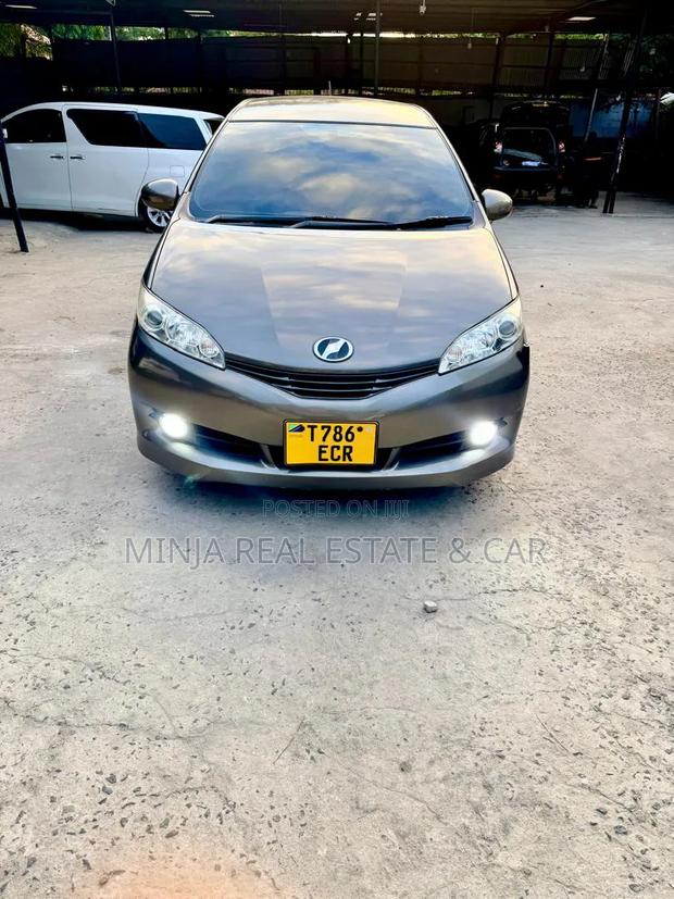 Toyota Wish 2011