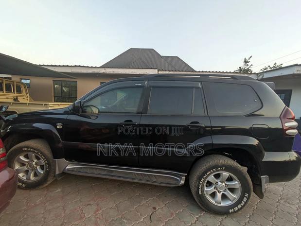 Toyota Land Cruiser Prado 2007 Black