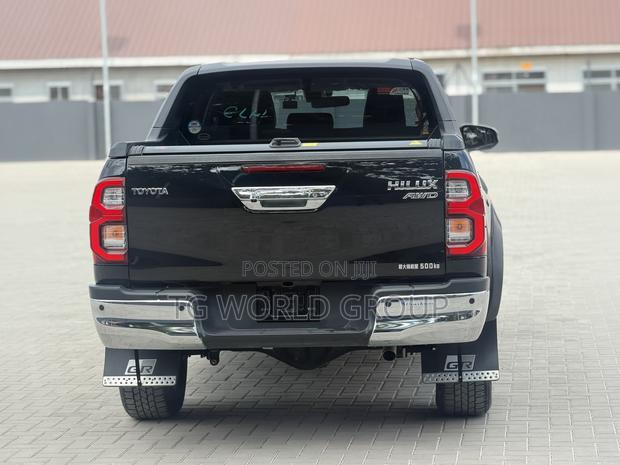 Toyota Hilux Revo Double Cab Deisel 2.4 AWD 2021 Black